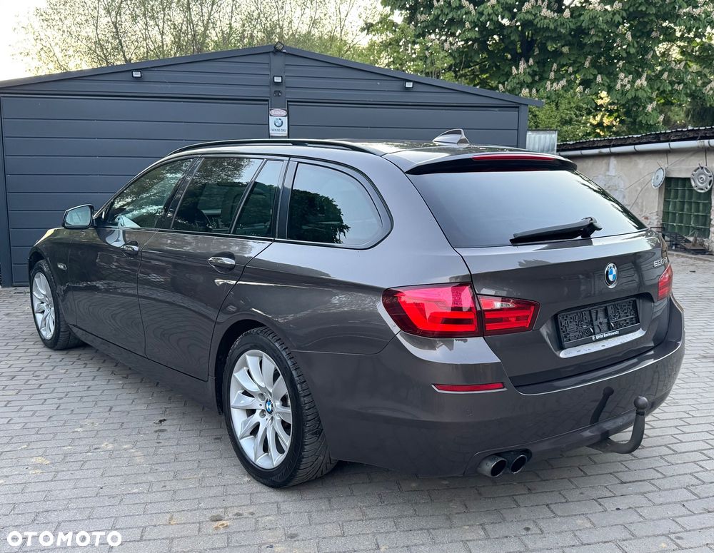 BMW Seria 5 520d - 5