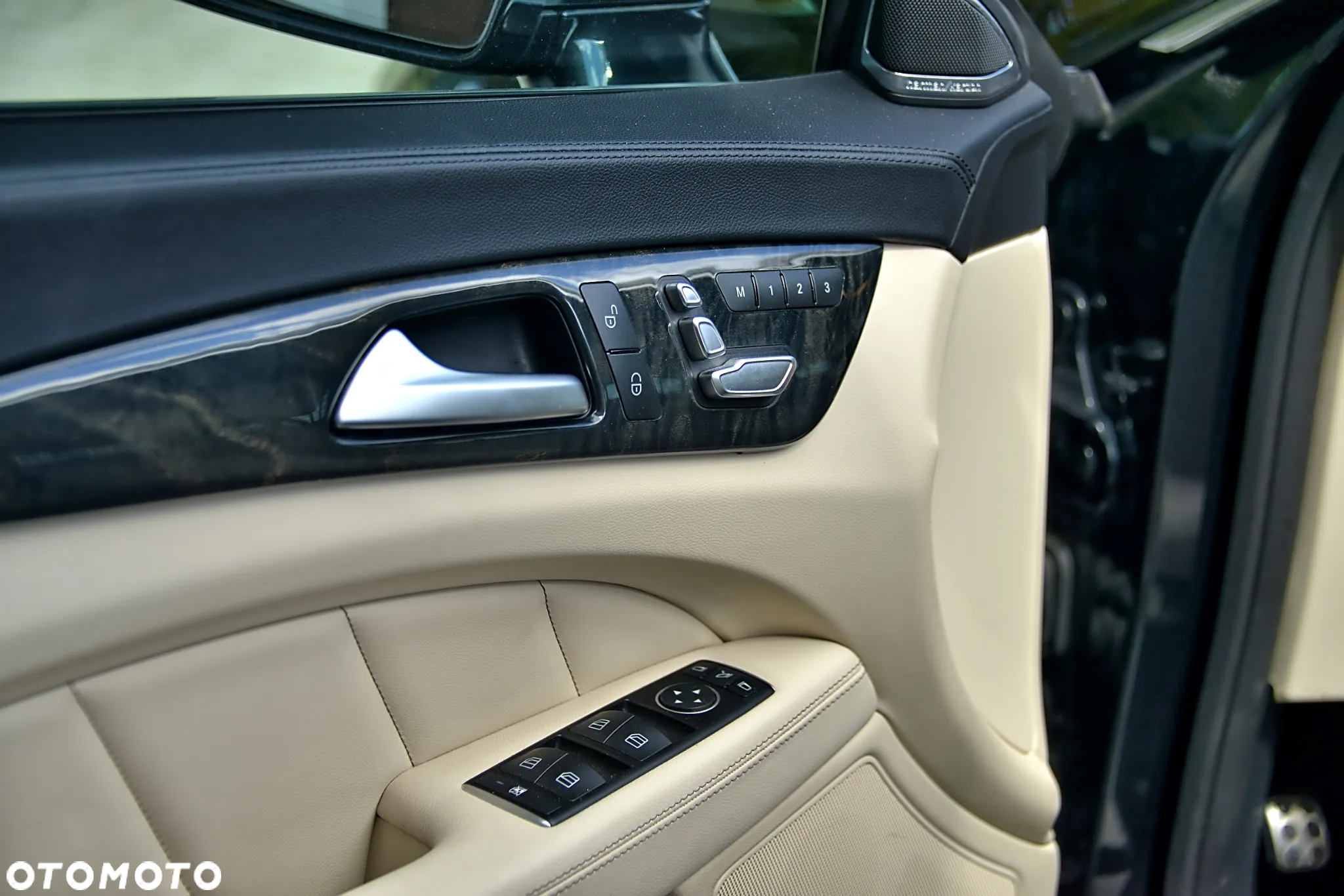 Mercedes-Benz CLS 350 d 4-Matic - 29