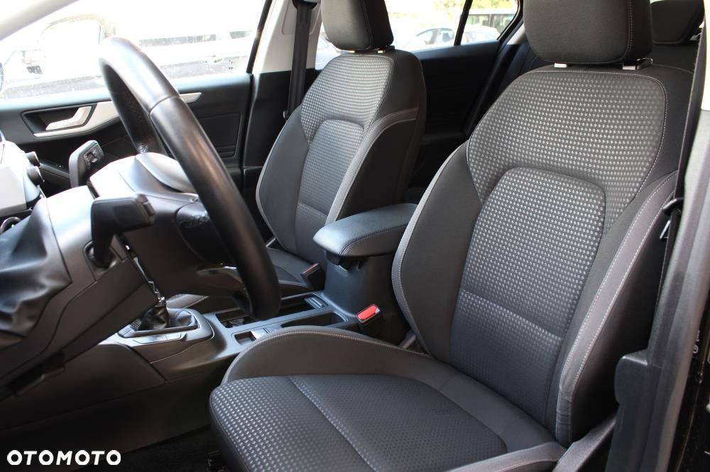Ford Focus - 10
