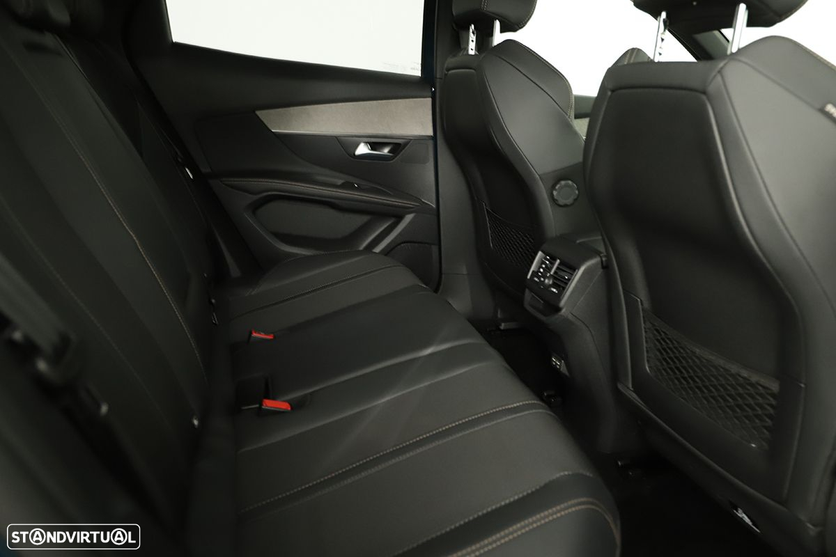 Peugeot 3008 1.2 PureTech GT EAT8 - 21