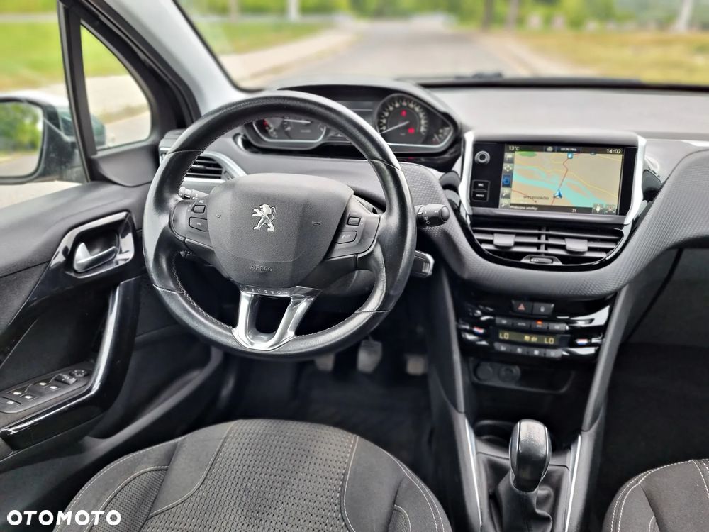 Peugeot 208 PureTech 82 Start & Stop Allure - 18