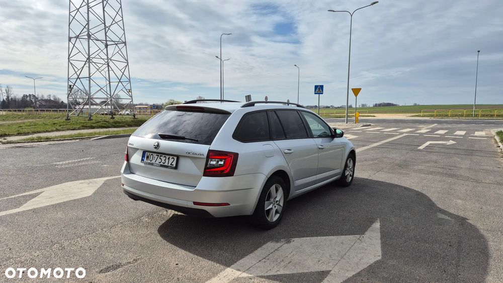 Skoda Octavia 2.0 TDI Ambition DSG - 5