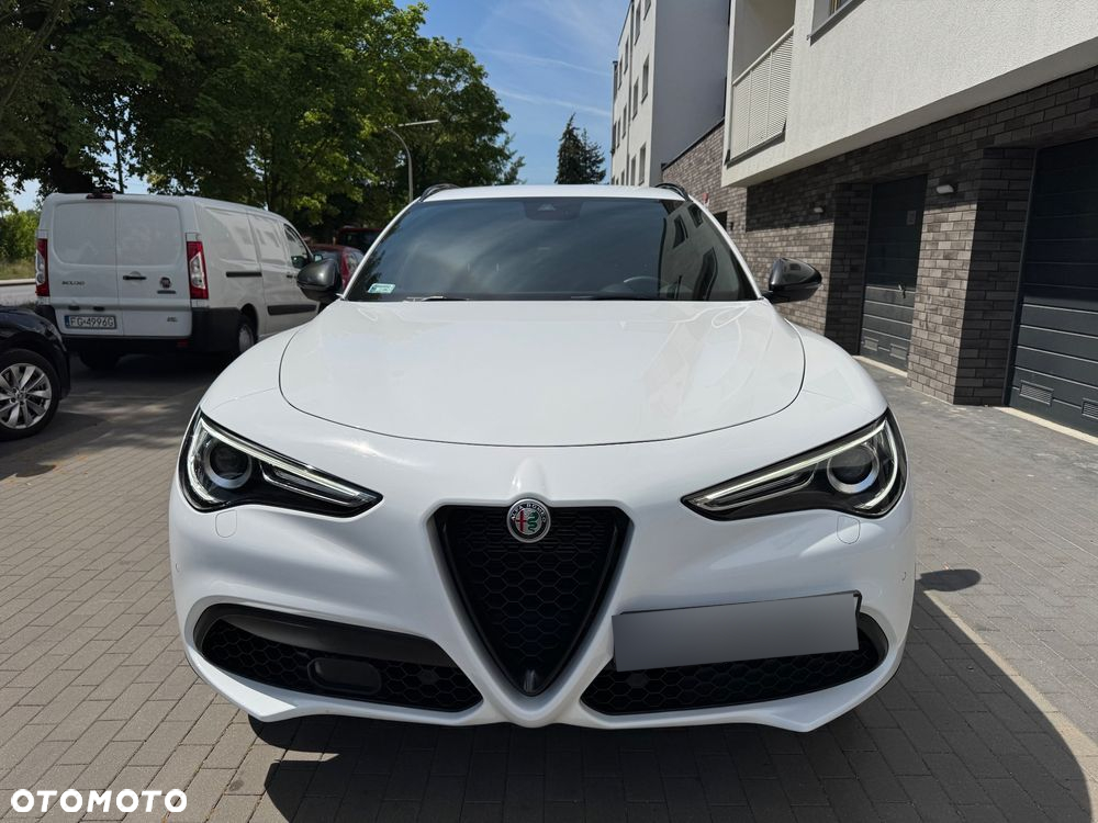 Alfa Romeo Stelvio 2.0 Turbo B-Tech Edition Q4 - 6