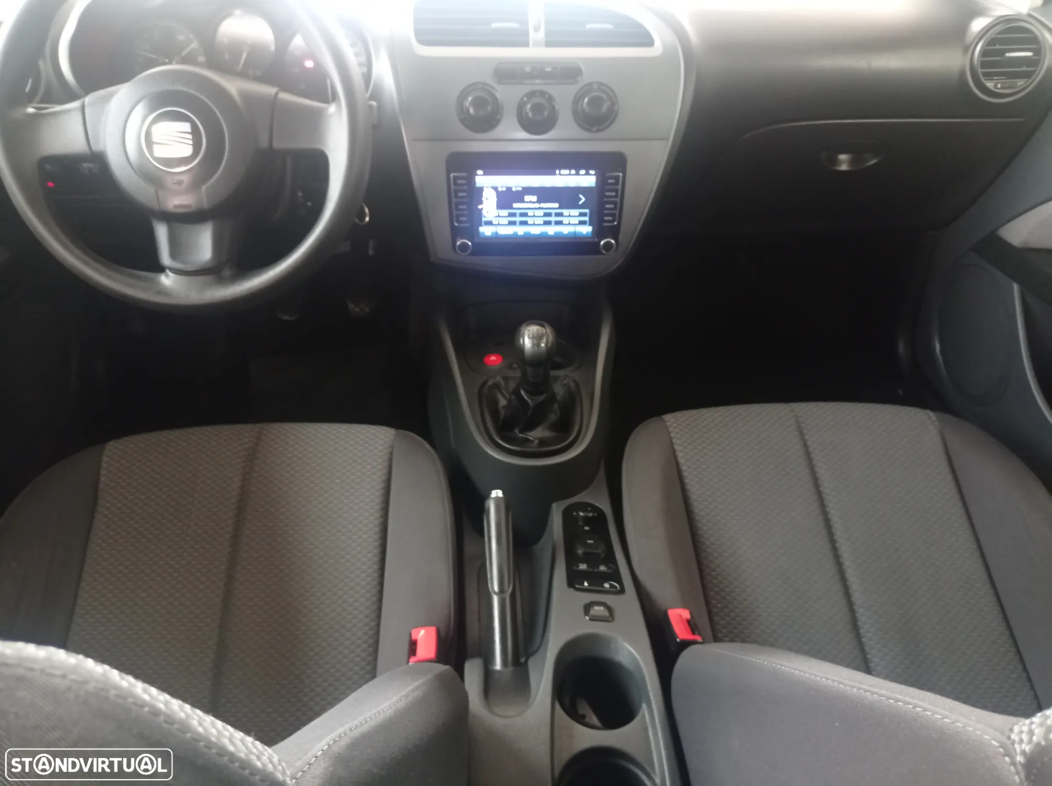 SEAT Leon 1.4 16V Reference - 9