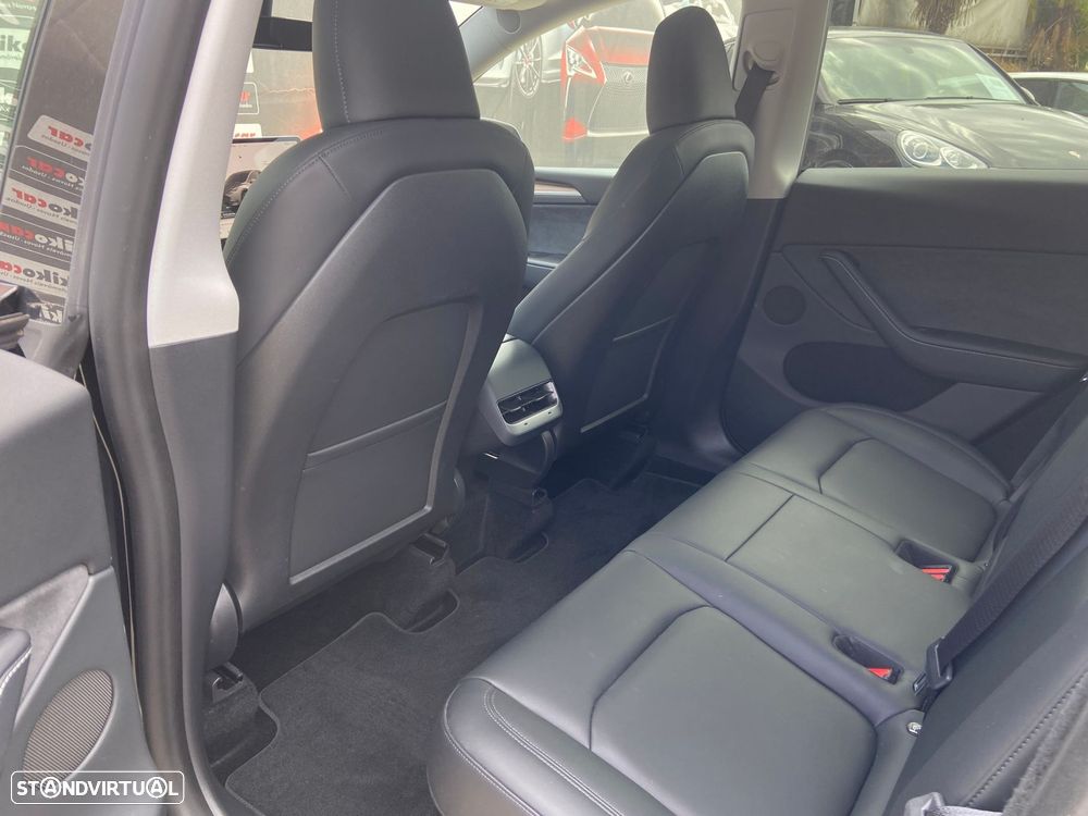 Tesla Model Y Performance Dual Motor AWD - 40