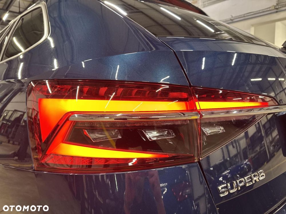 Skoda Superb 2.0 TSI L&K DSG - 37