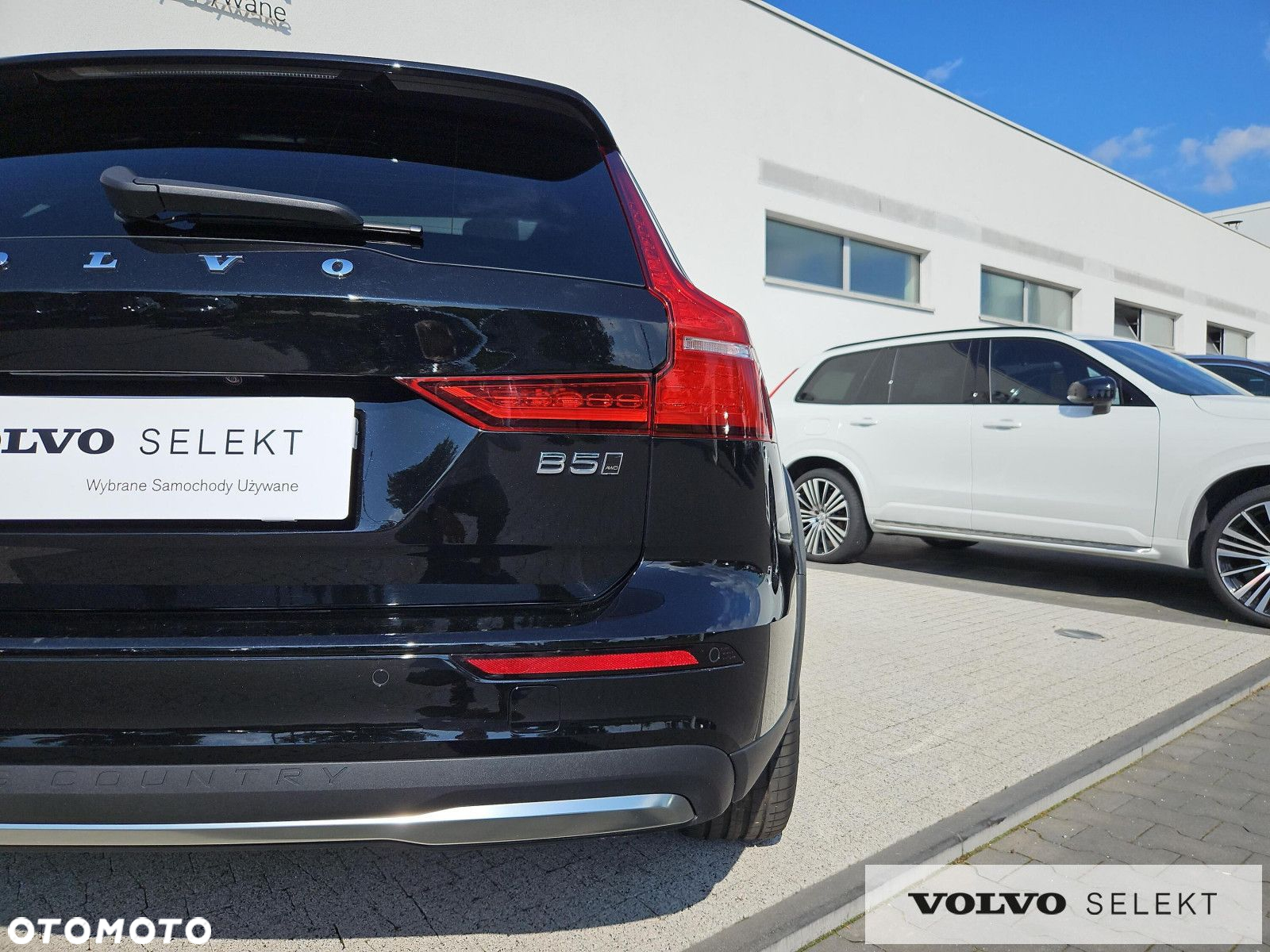 Volvo V60 Cross Country B5 B AWD Ultimate - 22