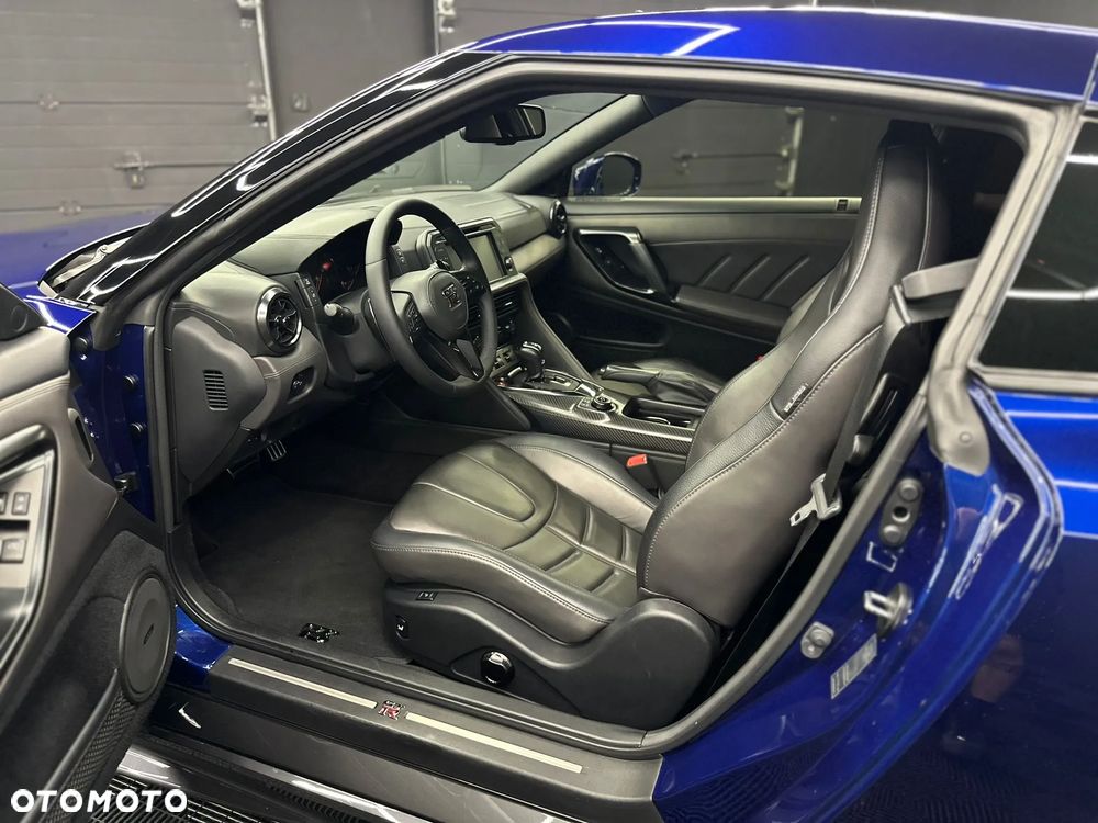 Nissan GT-R Prestige - 10