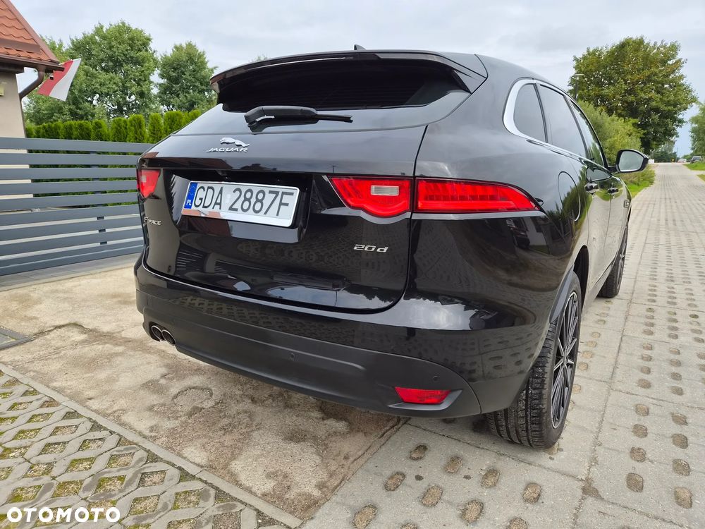 Jaguar F-Pace 20d Prestige - 14