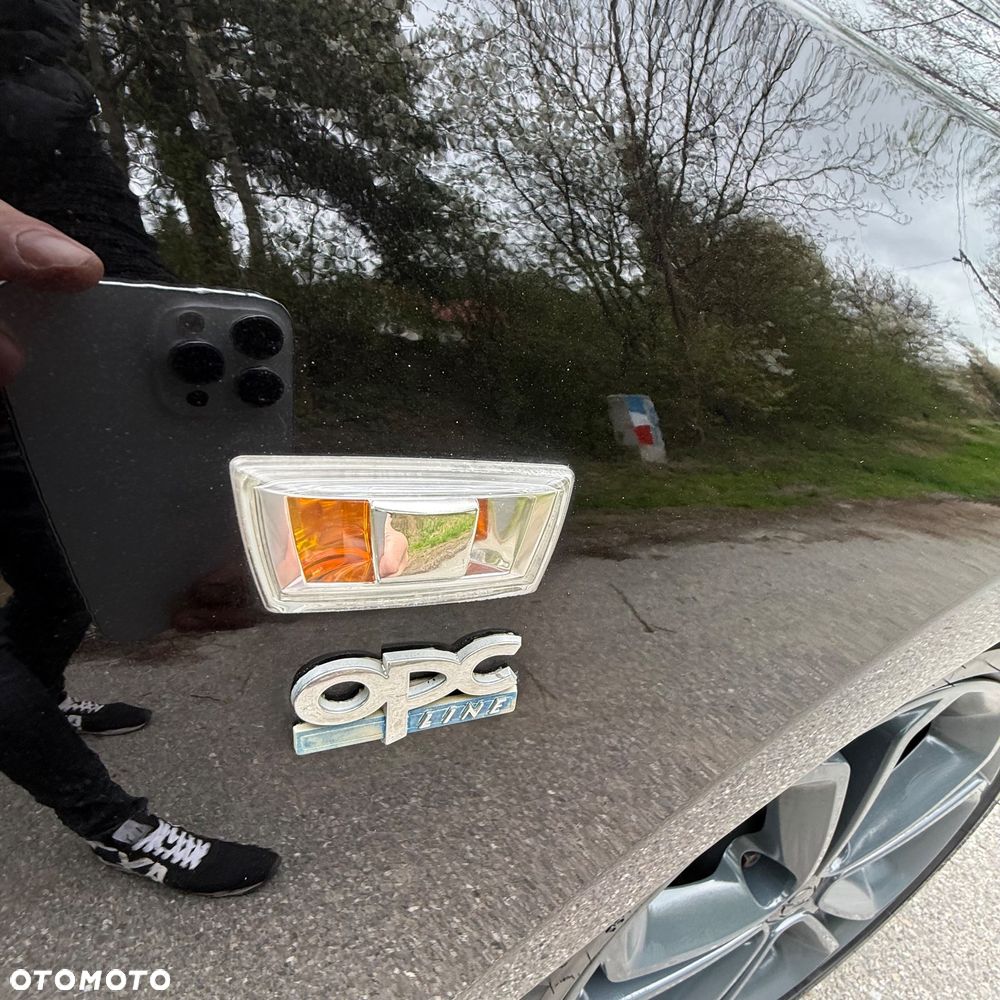 Opel Corsa 1.4 T GSi S&S - 27