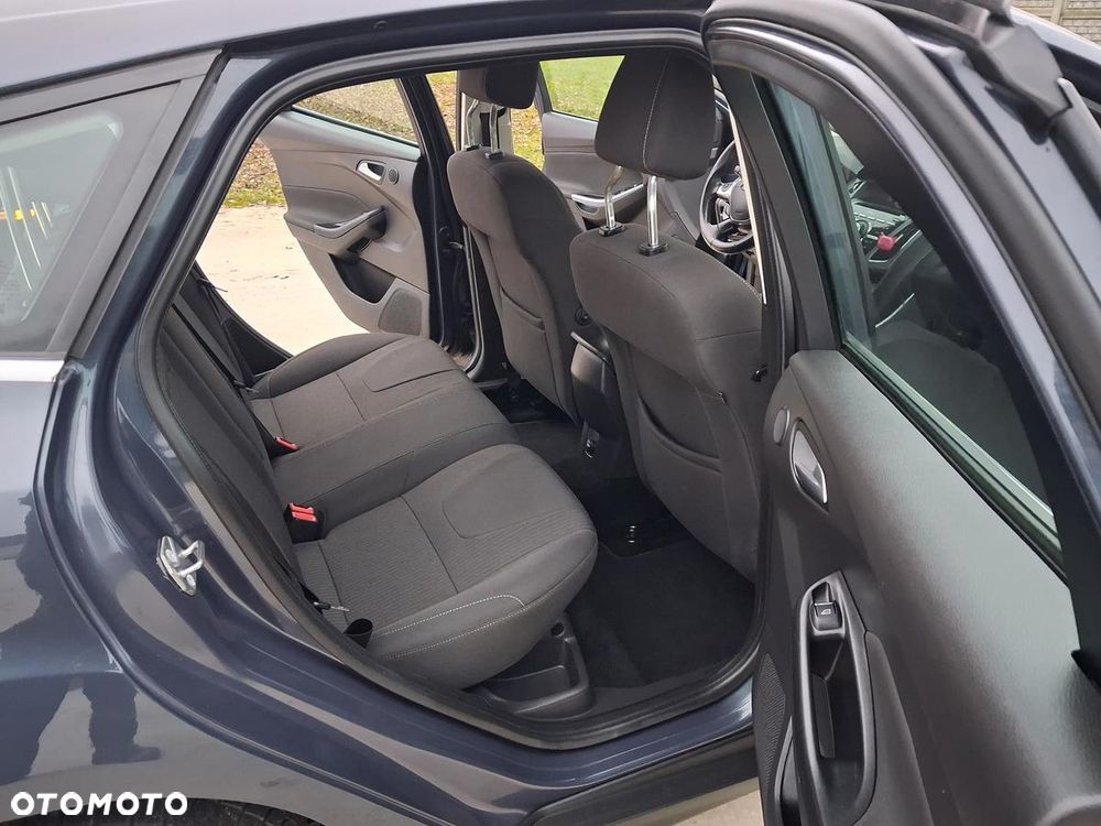 Ford Focus - 24