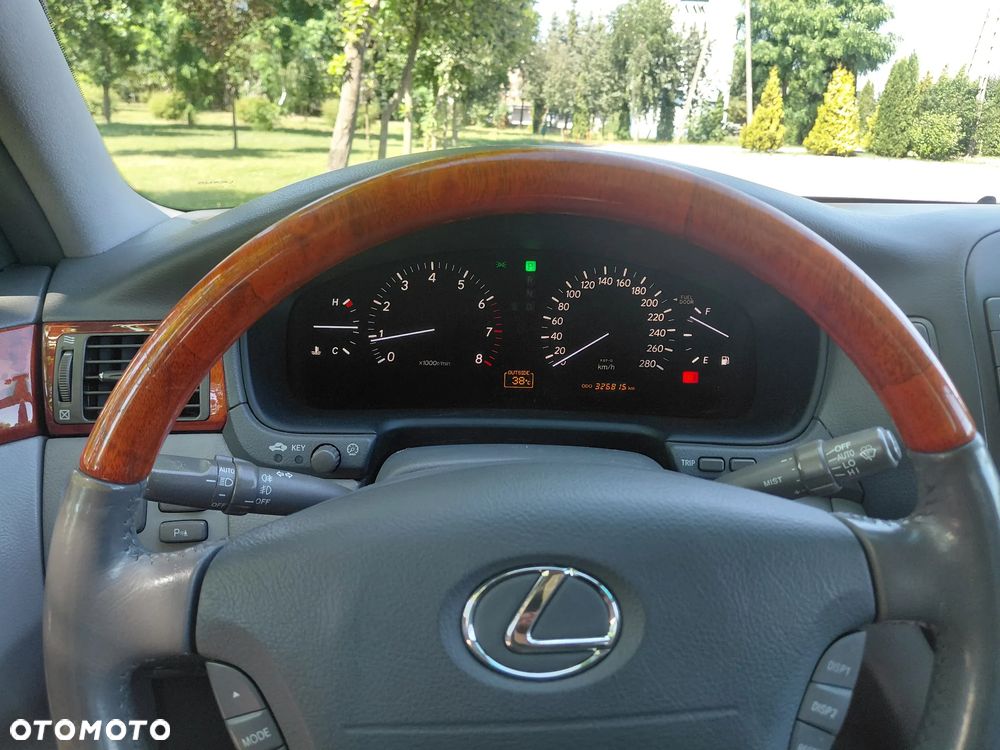 Lexus LS Prestige - 20