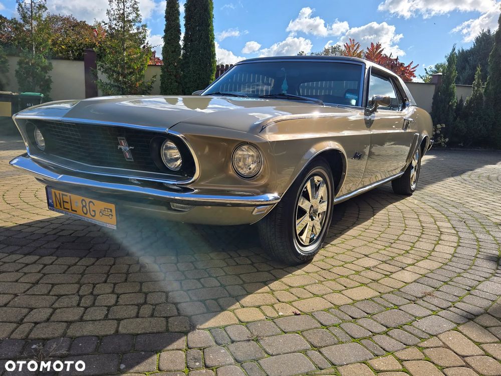 Ford Mustang - 5