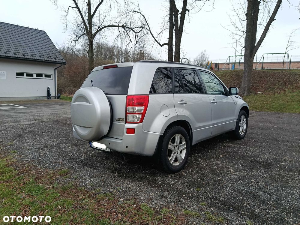 Suzuki Grand Vitara - 3