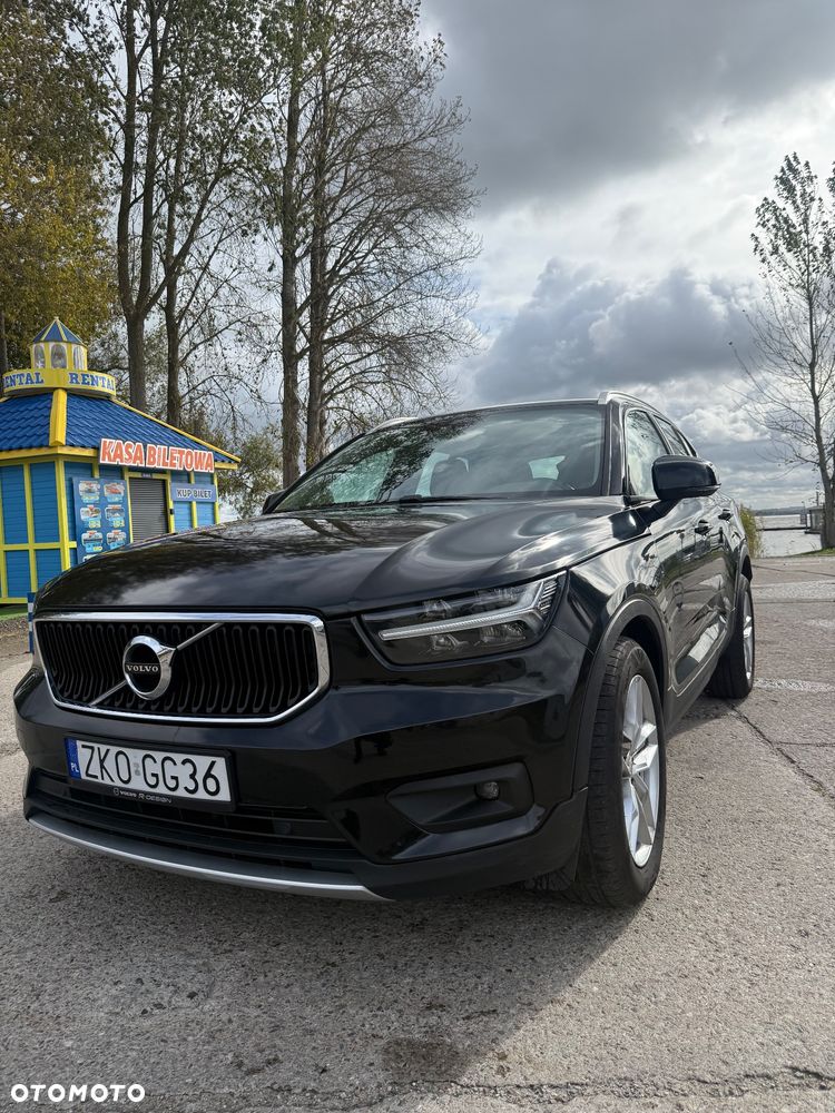 Volvo XC 40 T3 Geartronic Momentum - 1