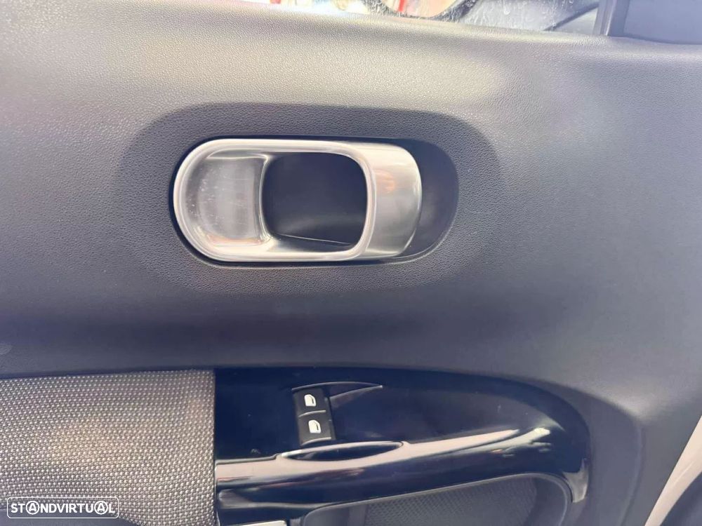 Citroën C4 Cactus 1.6 e-HDi Feel J17 ETG6 - 10