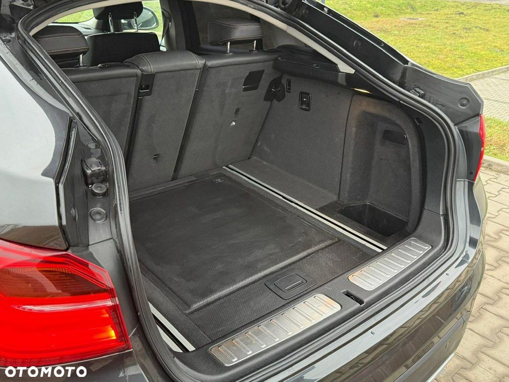 BMW X4 xDrive20d xLine - 16