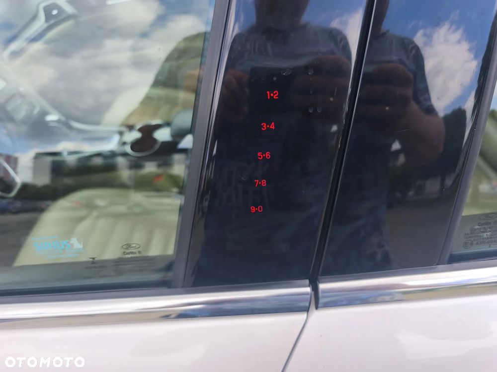 Ford Fusion - 24