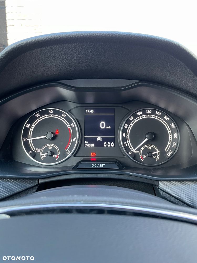 Skoda Kamiq 1.0 TSI Clever - 10