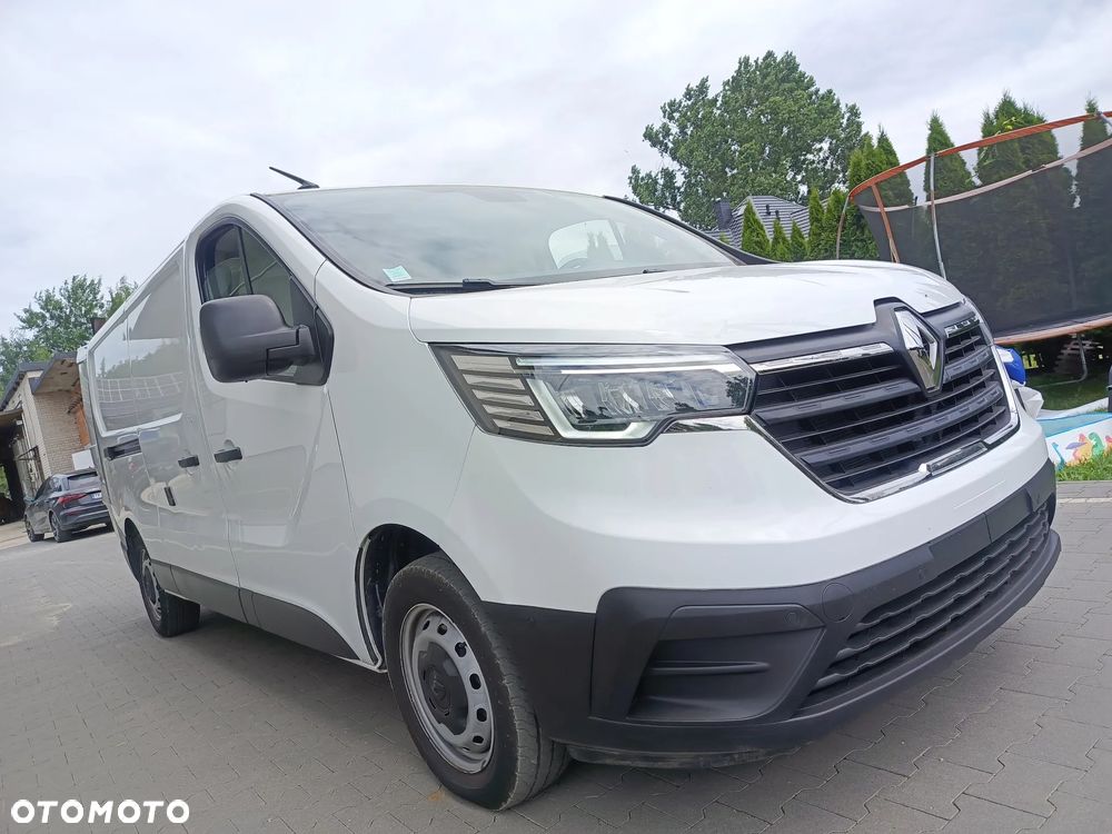 Renault Trafic - 13
