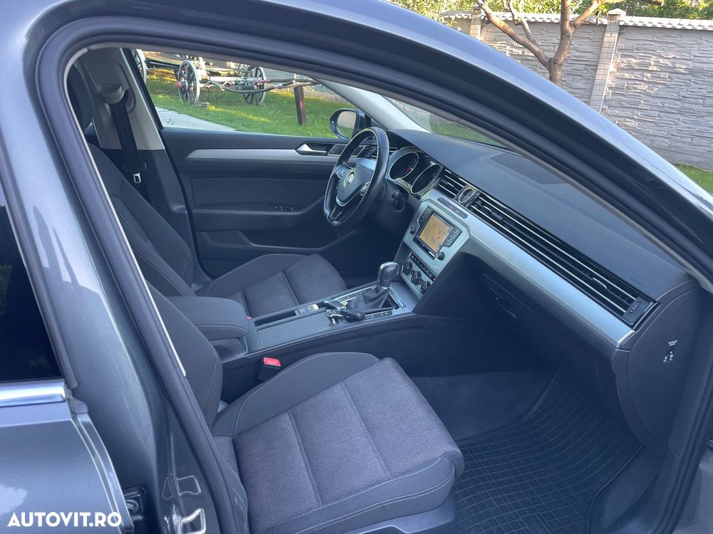 Volkswagen Passat - 18
