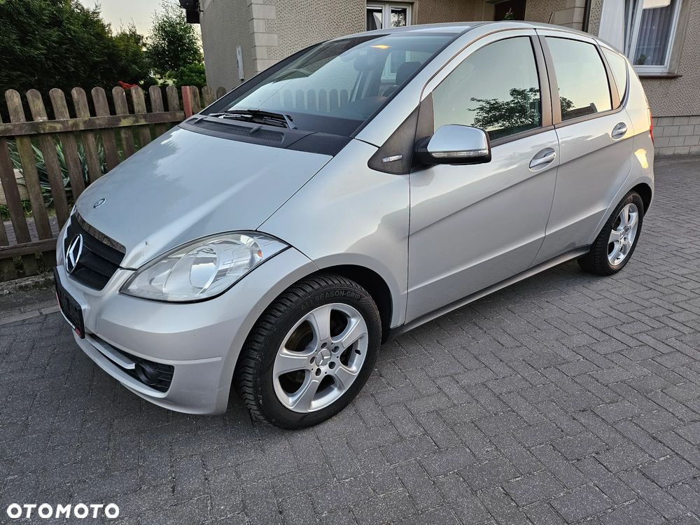 Mercedes-Benz Klasa A 160 BlueEFFICIENCY Elegance - 2