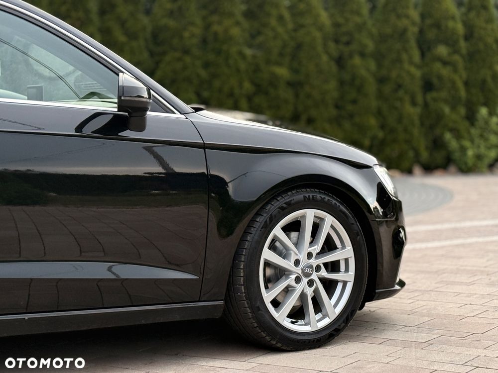 Audi A3 Sportback 2.0 TDI design - 10