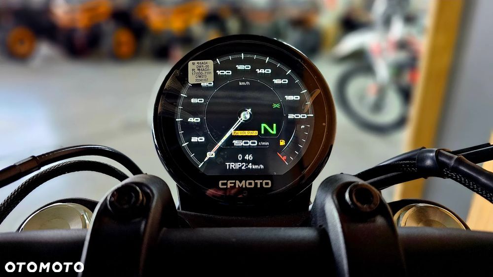 CFMoto 450CL-C Bobber - 9