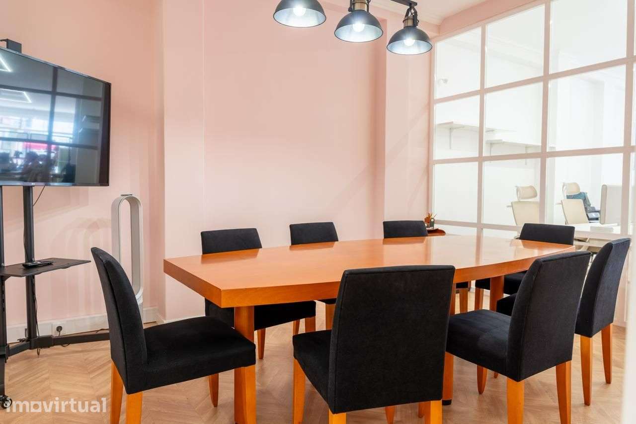 Escritório moderno de 30m² com acessibilidade e montra - Grande imagem: 5/7
