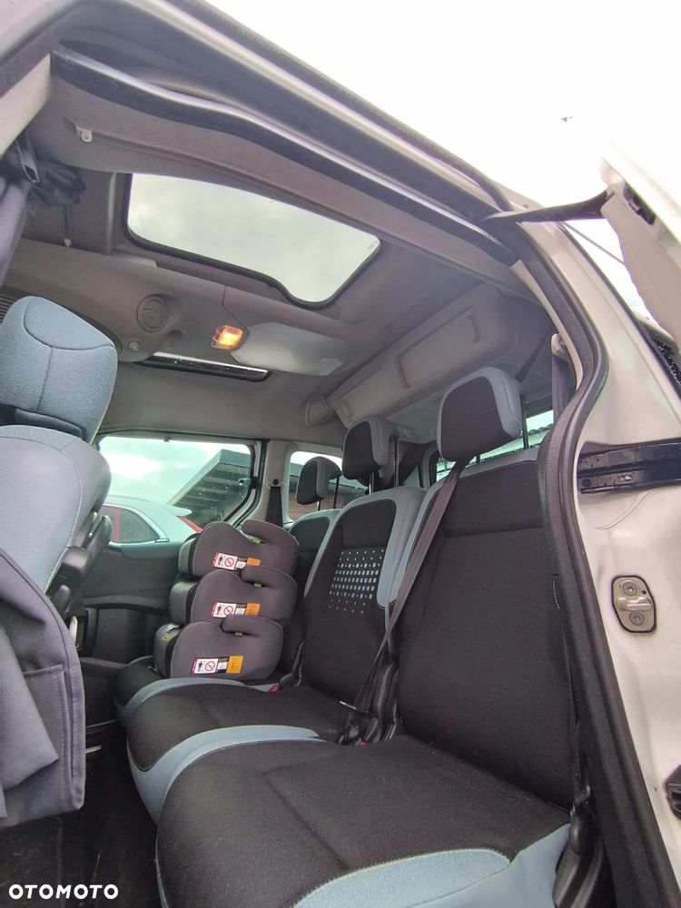 Citroën Berlingo Multispace VTi 120 SELECTION - 19