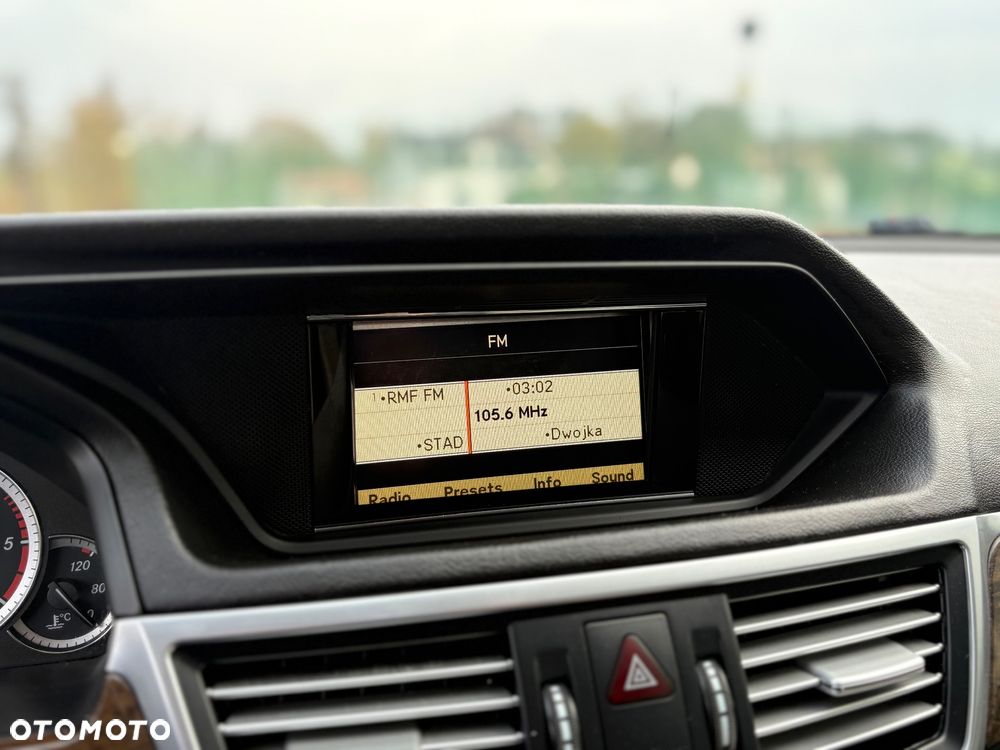 Mercedes-Benz Klasa E - 18