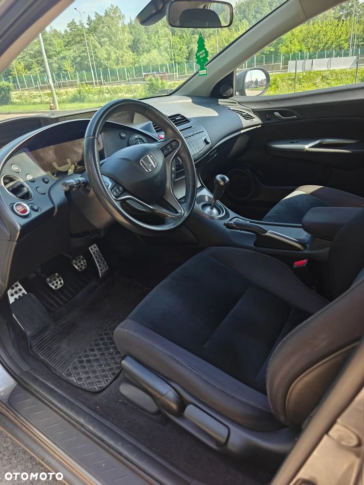 Honda Civic 1.8 Sport - 14
