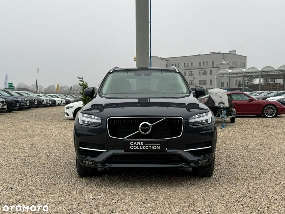 Volvo XC 90 - 9