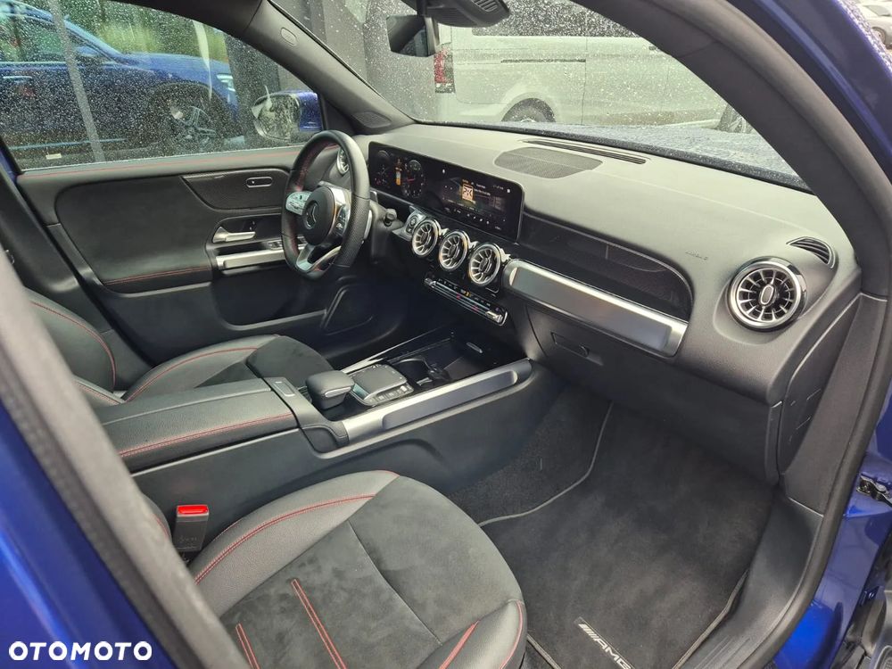 Mercedes-Benz GLB 200 4-Matic AMG Line 8G-DCT - 11