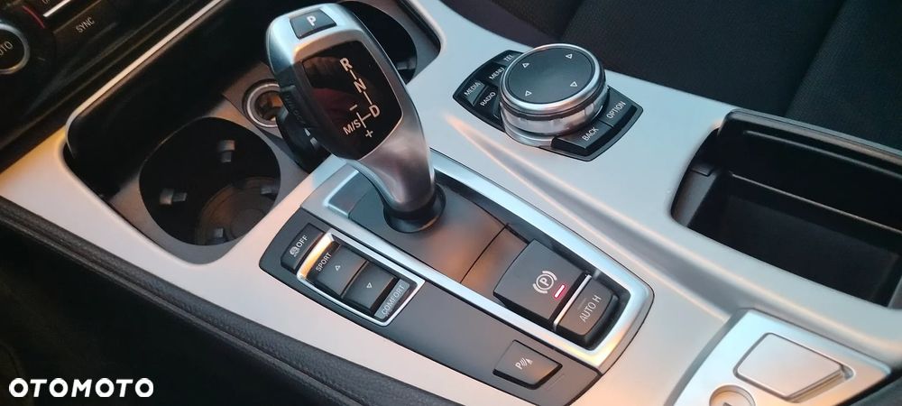 BMW Seria 5 520d Luxury Line - 16