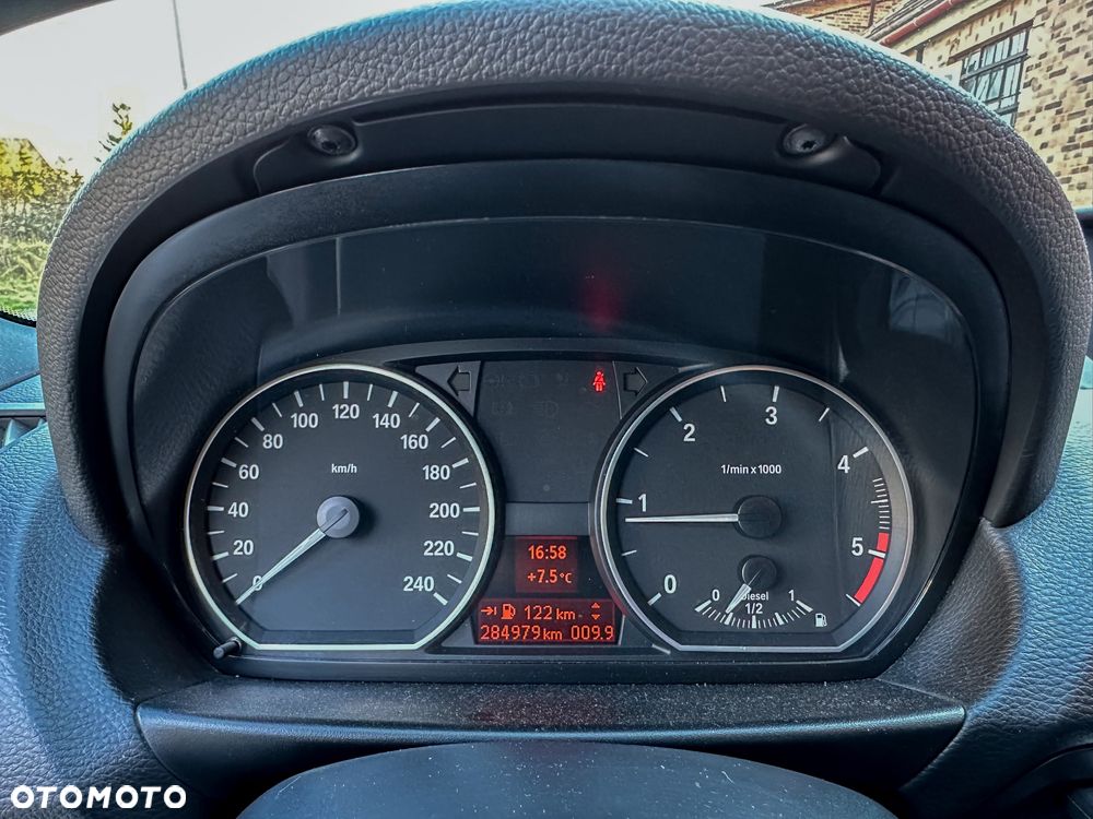 BMW Seria 1 118d Sport Line - 22