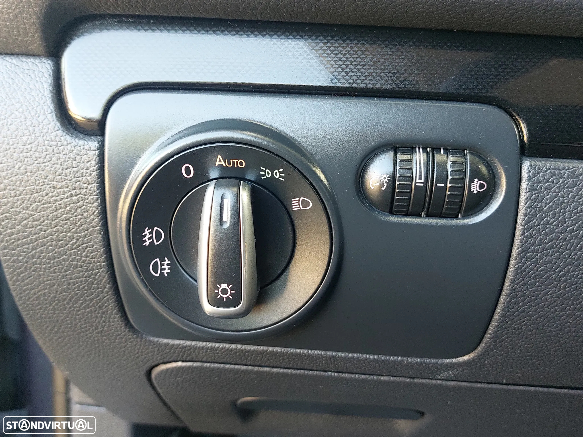 VW Golf Variant 1.6 TDi Confortline - 20