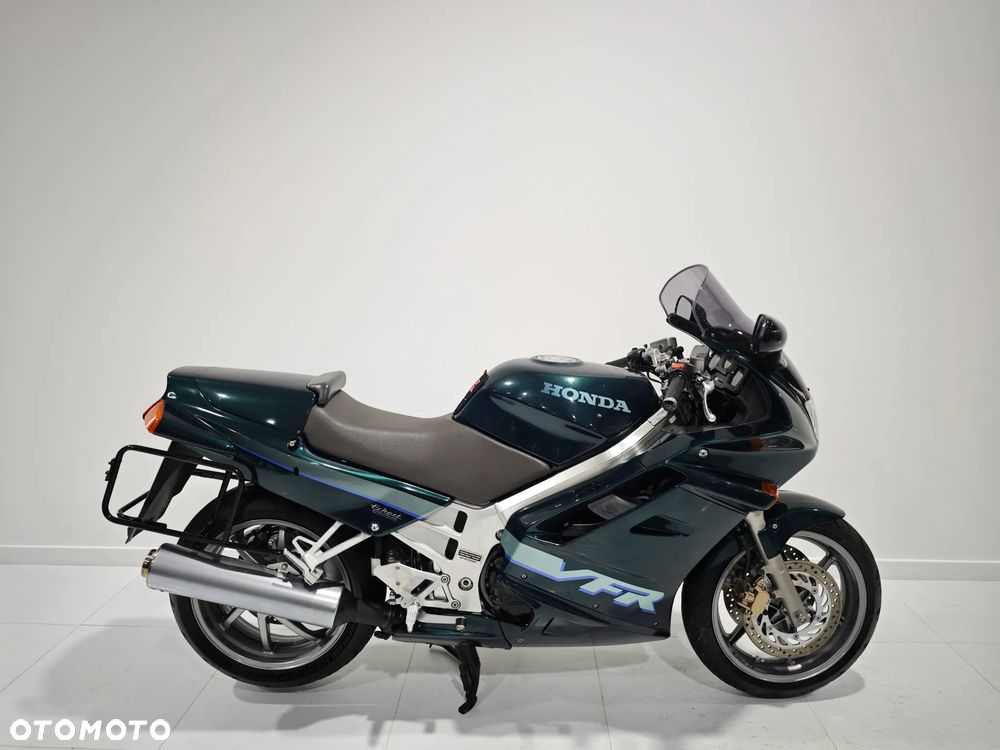 Honda VFR - 1