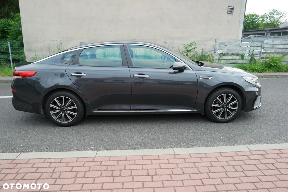 Kia Optima - 13