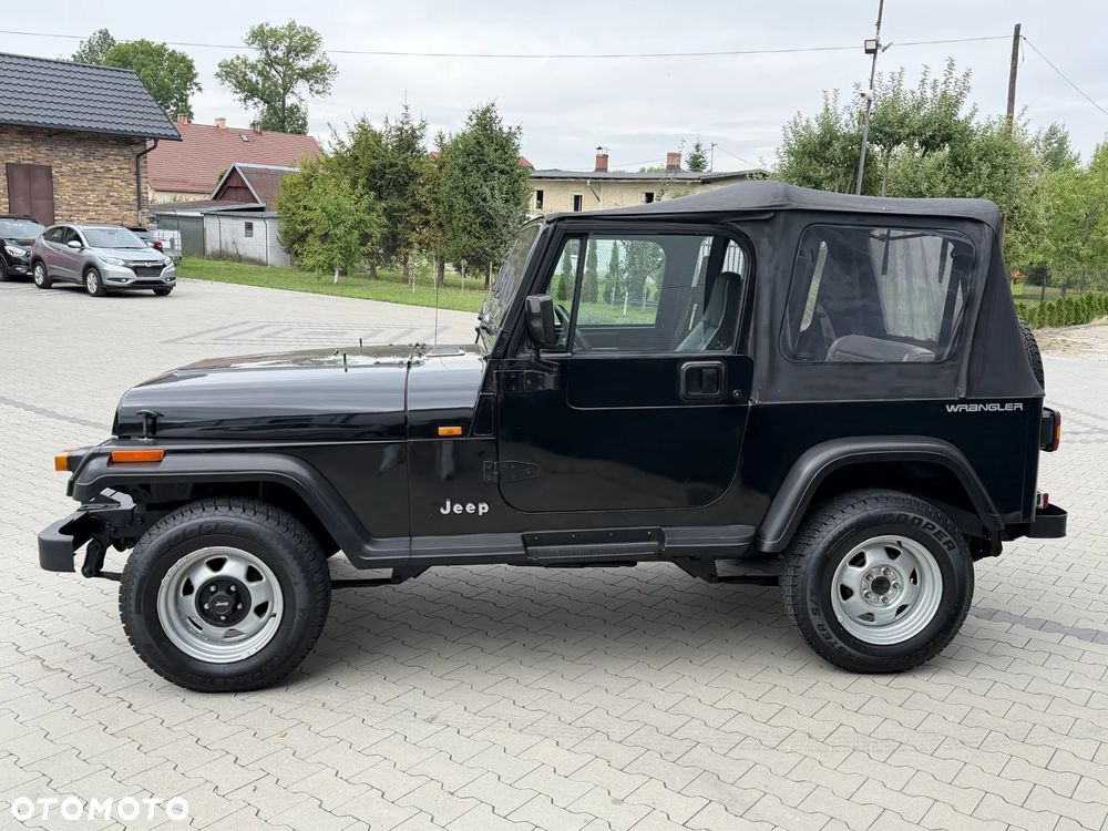 Jeep Wrangler - 6