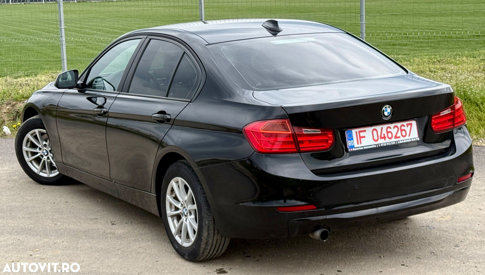 BMW Seria 3 316i - 4