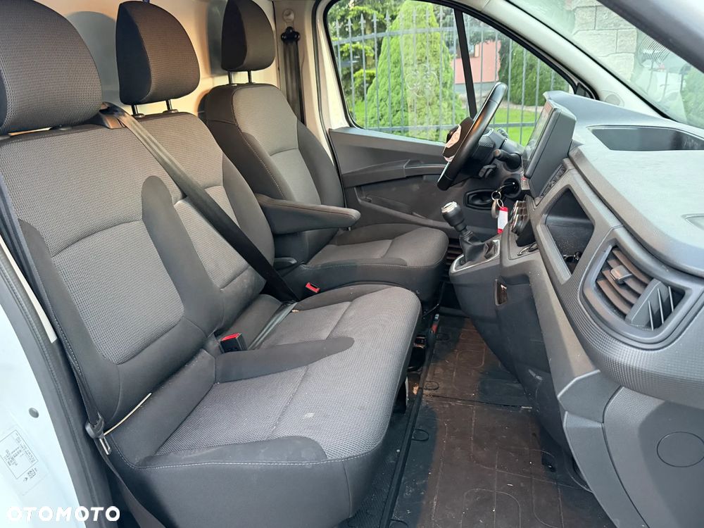Renault TRAFIC - 10