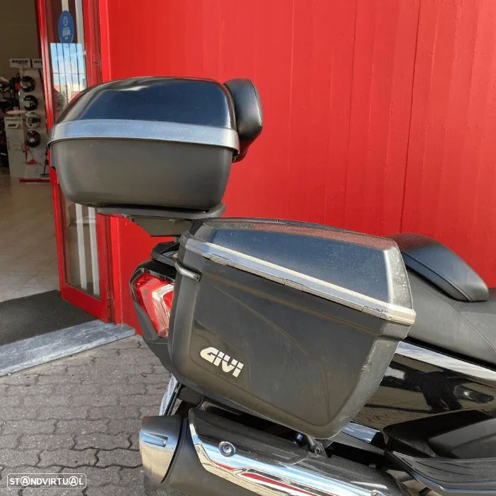 Suzuki Burgman 650 - 11