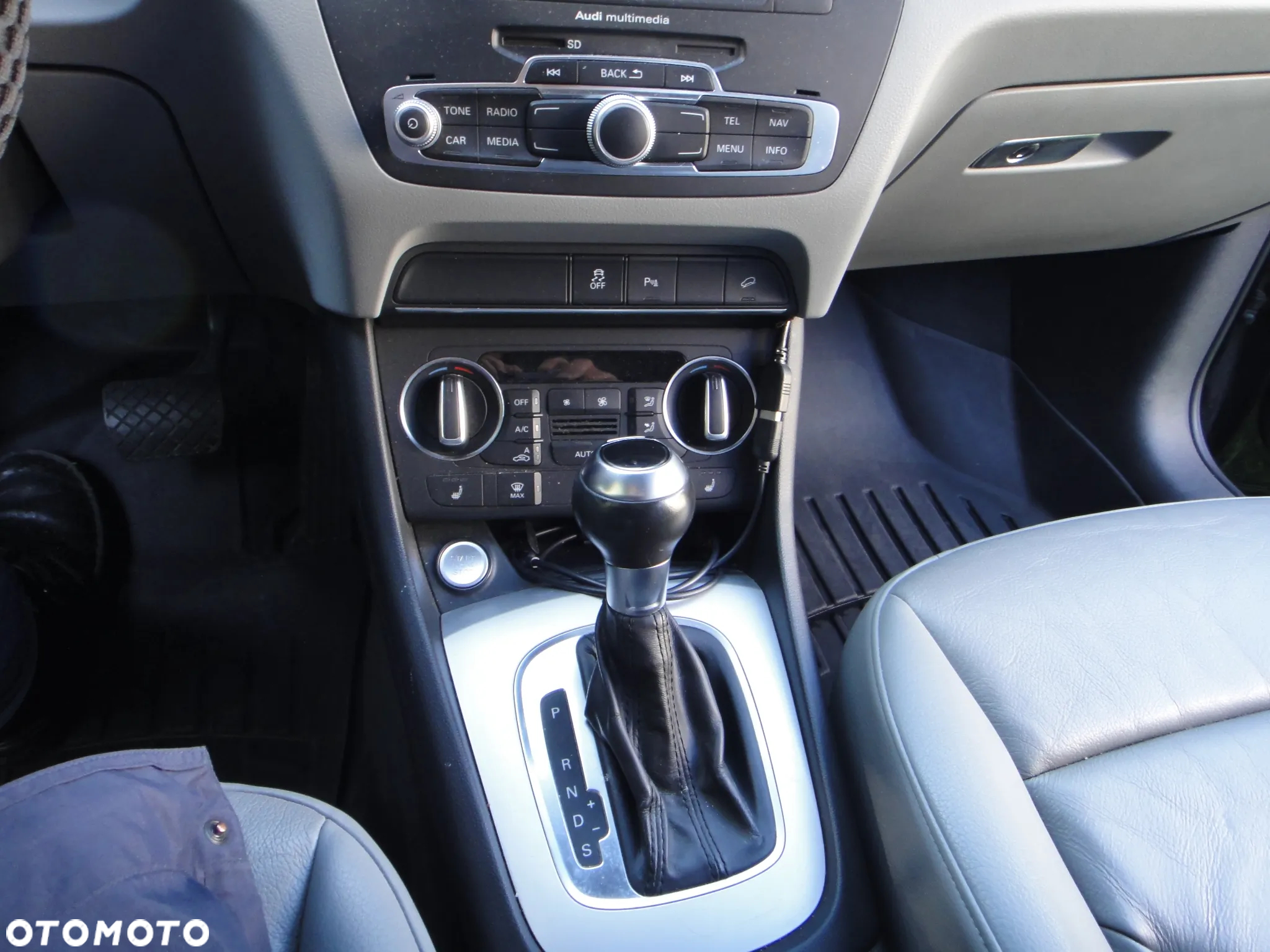 Audi Q3 2.0 TFSI quattro S tronic - 17