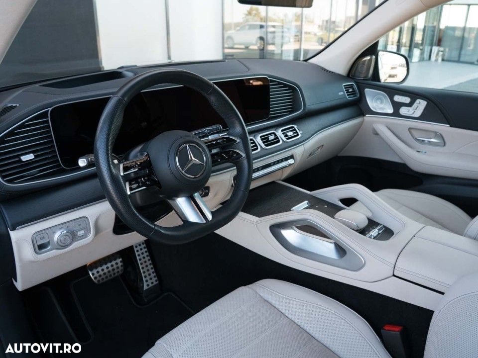 Mercedes-Benz GLS - 8