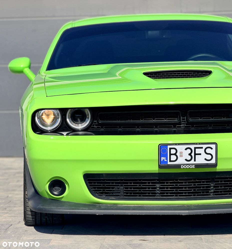 Dodge Challenger 5.7 R/T - 23