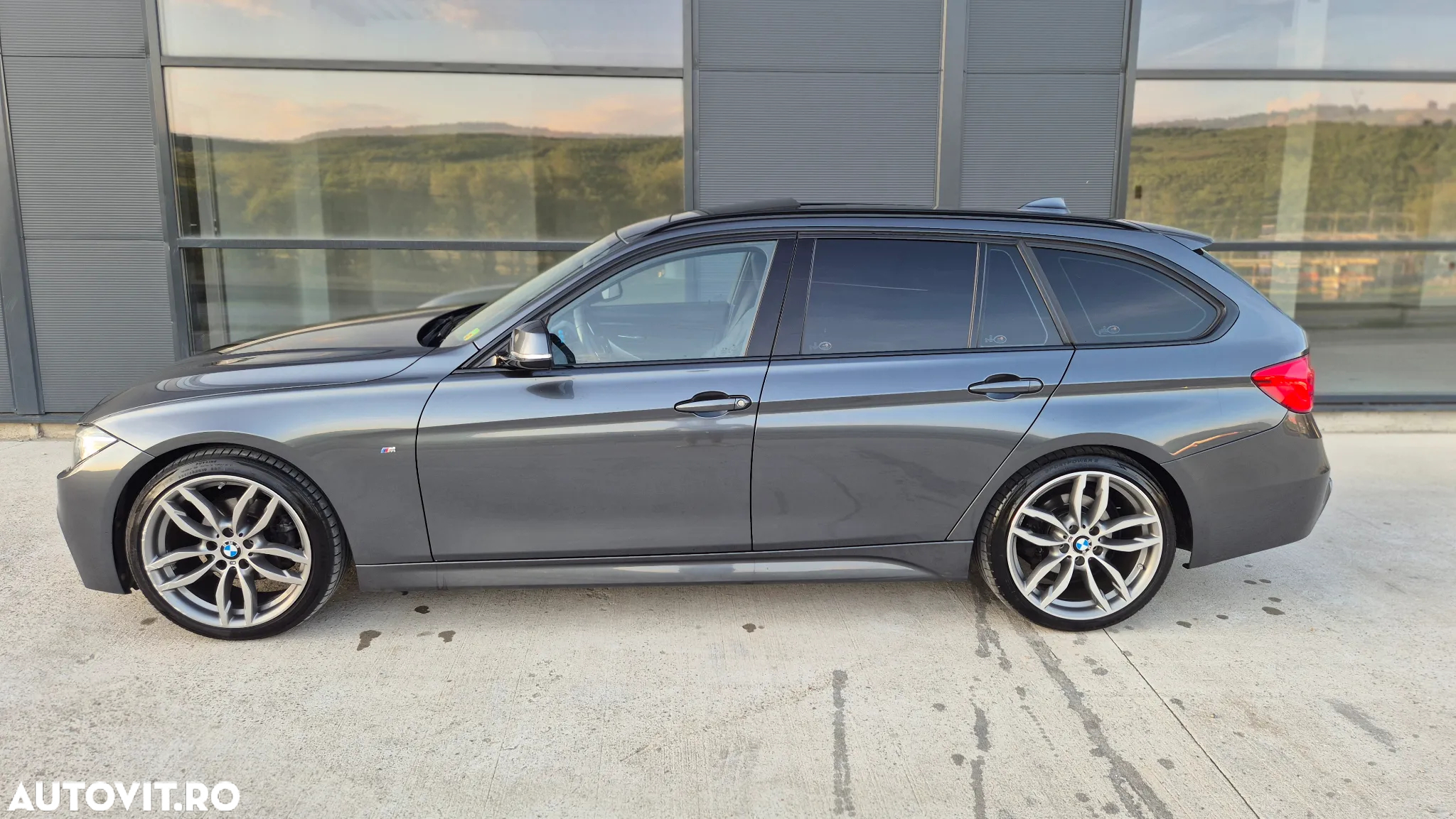 BMW Seria 3 318d Touring Aut. M Sport - 3