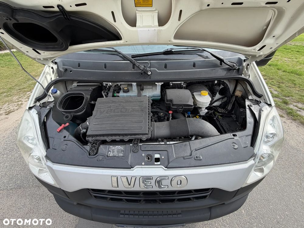 Iveco 35C15 * 3.0 / 150KM * Skrzyniowy * Rozstaw osi: 4.1m * Koła bliźniacze * Rama do zabudowy * - 22