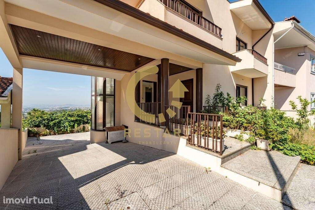 Moradia T4+2 Fânzeres com possibilidade de rentabilizar com arrendamen - Grande imagem: 3/36