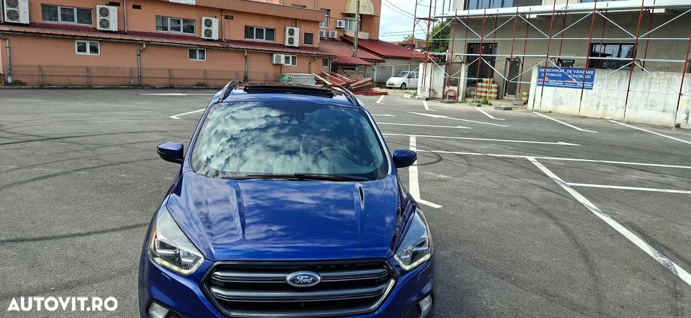 Ford Kuga 2.0 TDCi 4WD Powershift ST-Line - 4